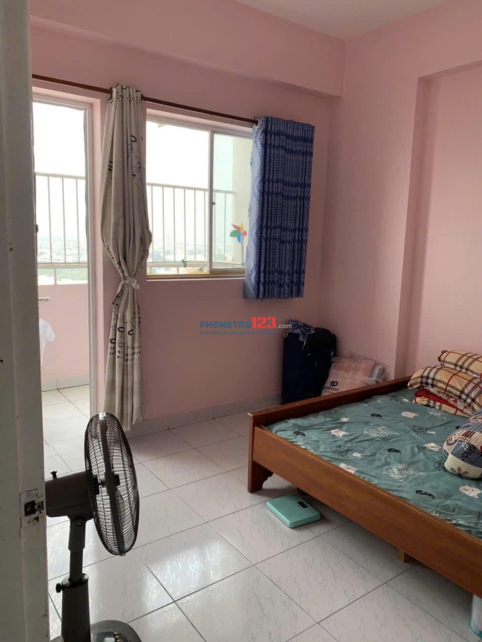 Căn hộ C/c Bàu cát,Tân BÌnh: 2p ngủ, có nội thất - ban công giá 8tr