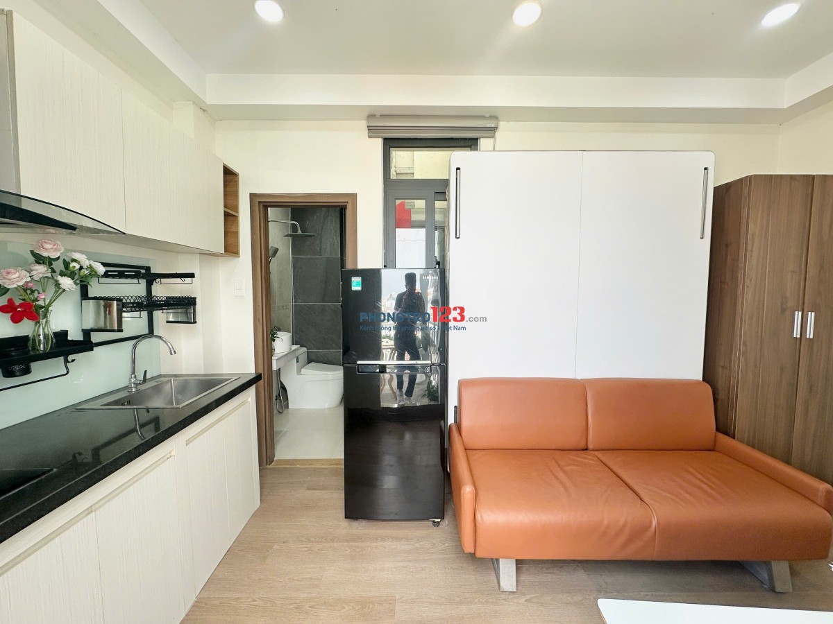 Cho thuê phòng trọ có ban công 35m² Quận Bình Thạnh gần chợ Bà Chiểu, gần Phú Nhuận, Q1, Q3