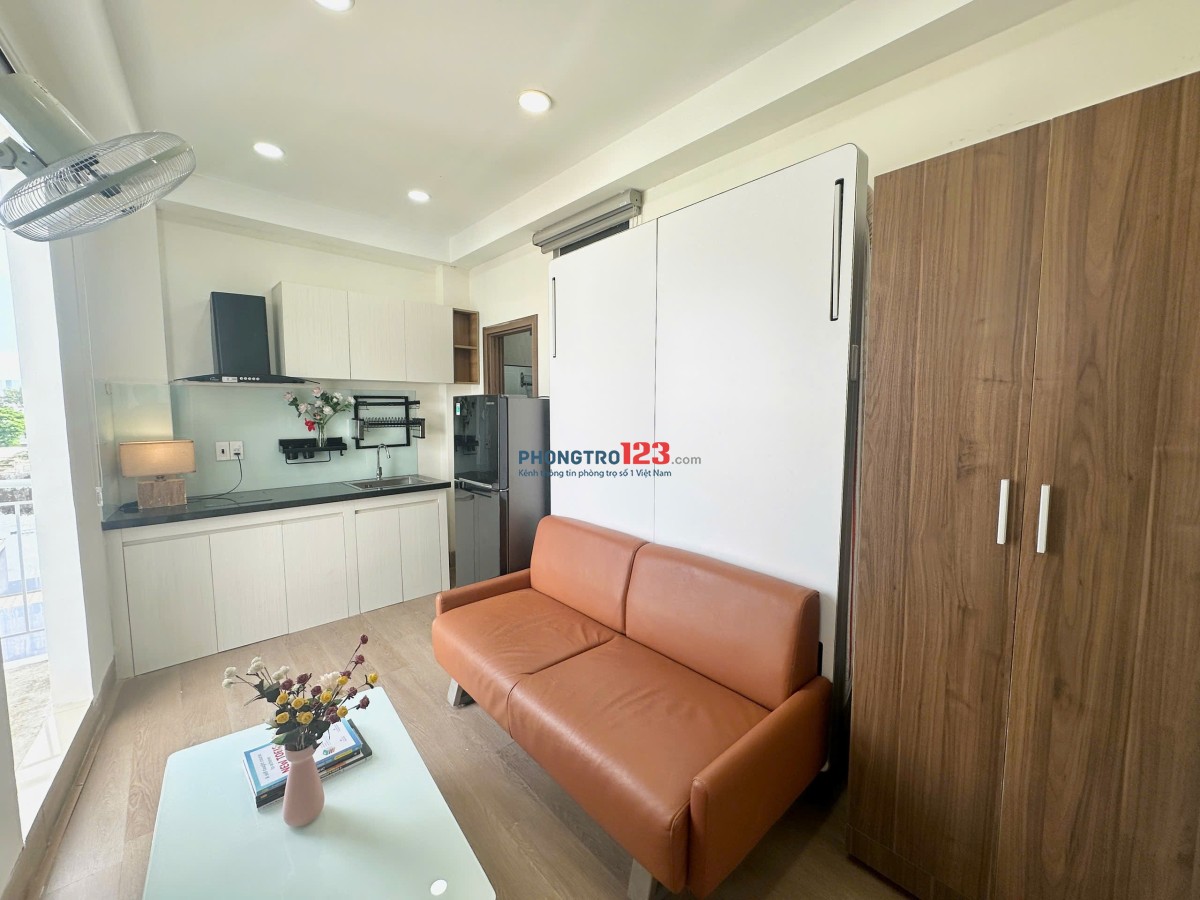 Cho thuê phòng trọ có ban công 35m² Quận Bình Thạnh gần chợ Bà Chiểu, gần Phú Nhuận, Q1, Q3