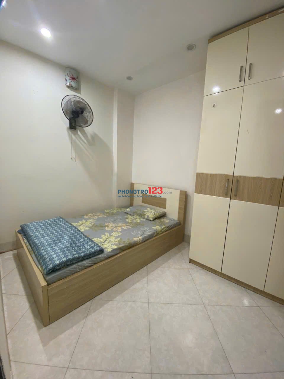 C/c Trương Định, P. Võ Thị Sáu, Q3, 73m2, 2PN, Lầu 2, 9tr/tháng.