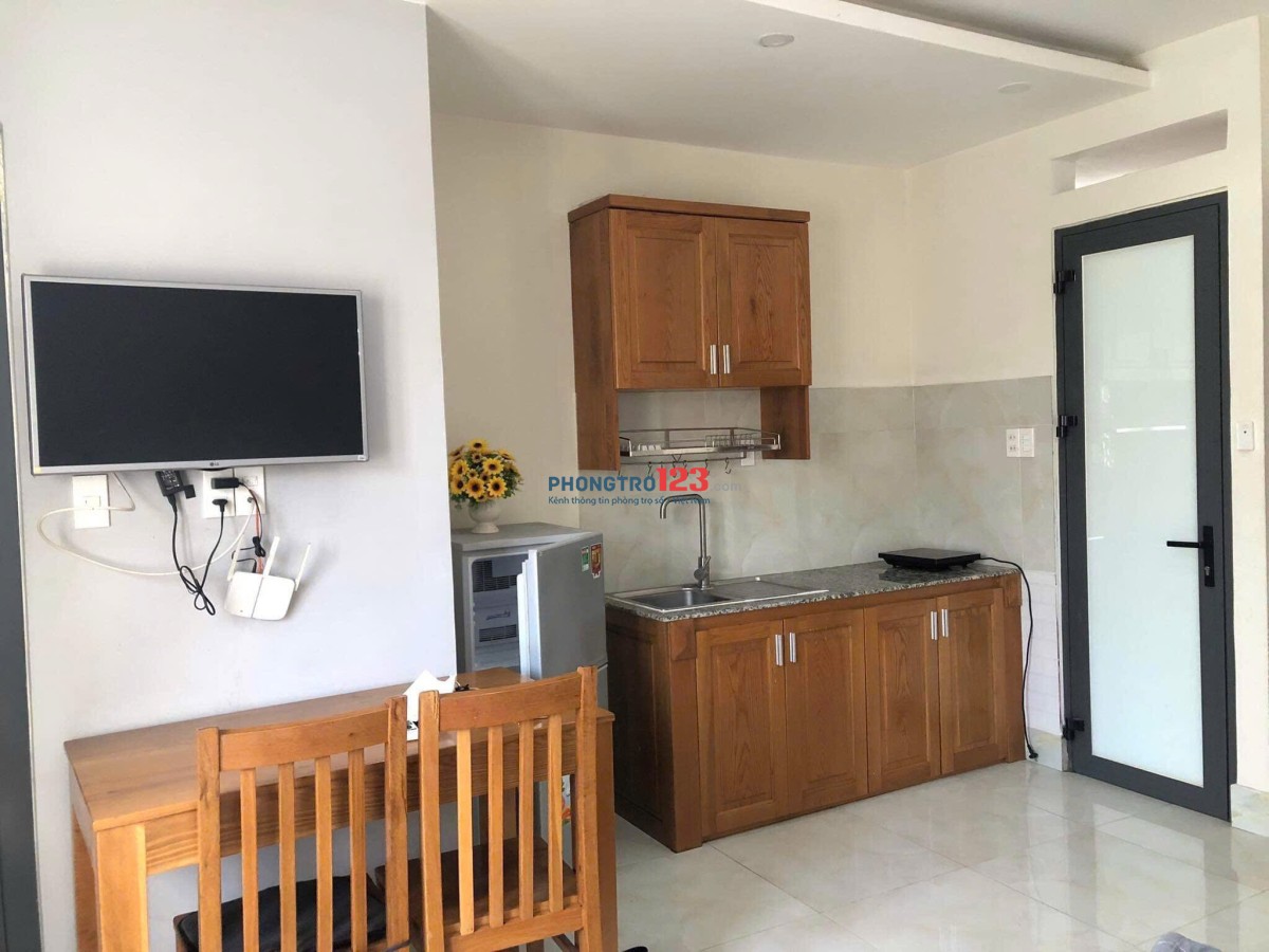 PHÒNG TRỌ CỬA SỔ LỚN - TÁCH BẾP QUẬN 3 gần Công viên 23/9, Ngã Sáu Cộng Hoà