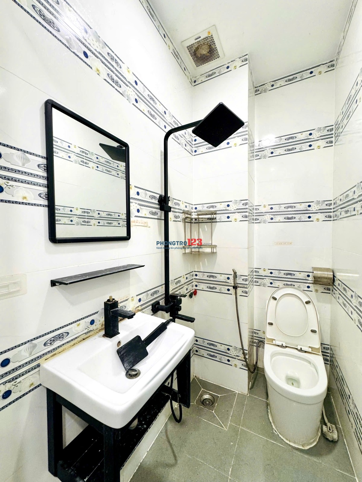 Cho Thuê Phòng Full NT Ban Công 30m2 Rộng Rãi Nhiều Ánh Sáng Tại Nơ Trang Long, Gần Chợ Bà Chiểu