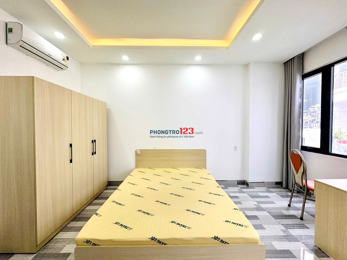 Cho Thuê Phòng Full NT Ban Công 30m2 Rộng Rãi Nhiều Ánh Sáng Tại Nơ Trang Long, Gần Chợ Bà Chiểu