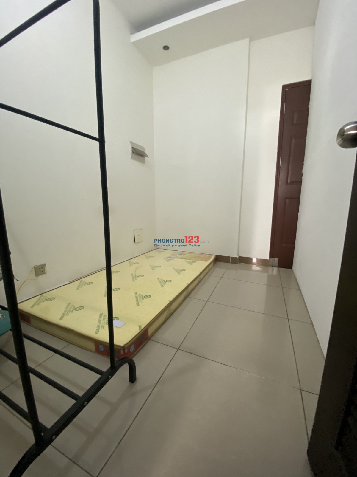 P 1.8 tr còn 1.3 tr full nội thất, gần Phú Mỹ Hưng, an ninh 24/7, tiện nghi, chỉ sách vali vào ở