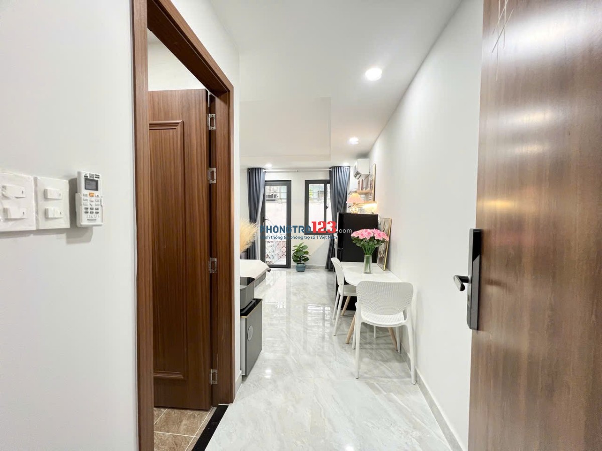 CĂN HỘ 1 PHÒNG NGỦ BAN CÔNG RỘNG 40M2 QUẬN 7 , GẦN TDTU,RMIT, LOTTE Q7