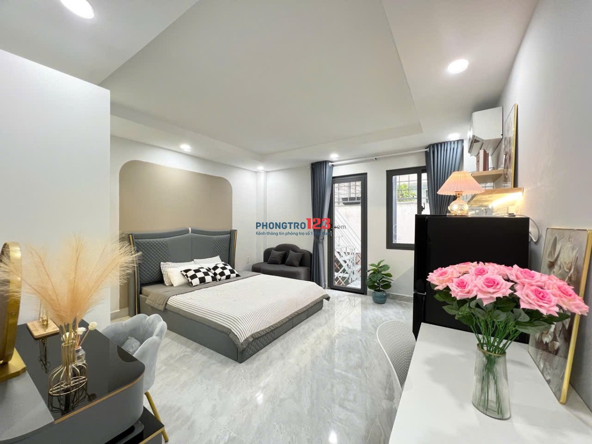 CĂN HỘ 1 PHÒNG NGỦ BAN CÔNG RỘNG 40M2 QUẬN 7 , GẦN TDTU,RMIT, LOTTE Q7