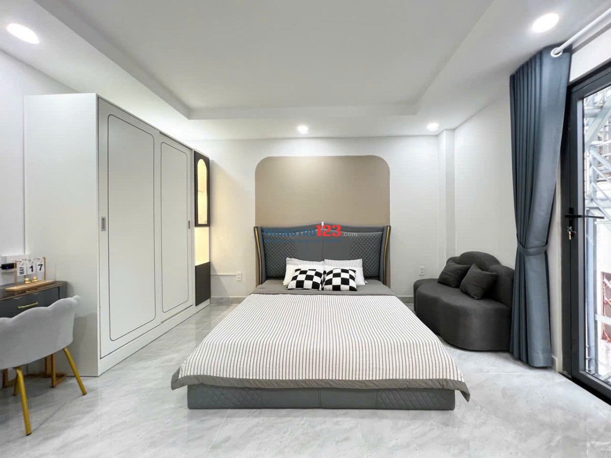 CĂN HỘ 1 PHÒNG NGỦ BAN CÔNG RỘNG 40M2 QUẬN 7 , GẦN TDTU,RMIT, LOTTE Q7