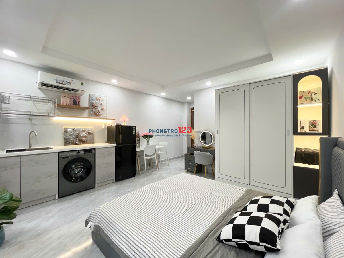 CĂN HỘ 1 PHÒNG NGỦ BAN CÔNG RỘNG 40M2 QUẬN 7 , GẦN TDTU,RMIT, LOTTE Q7