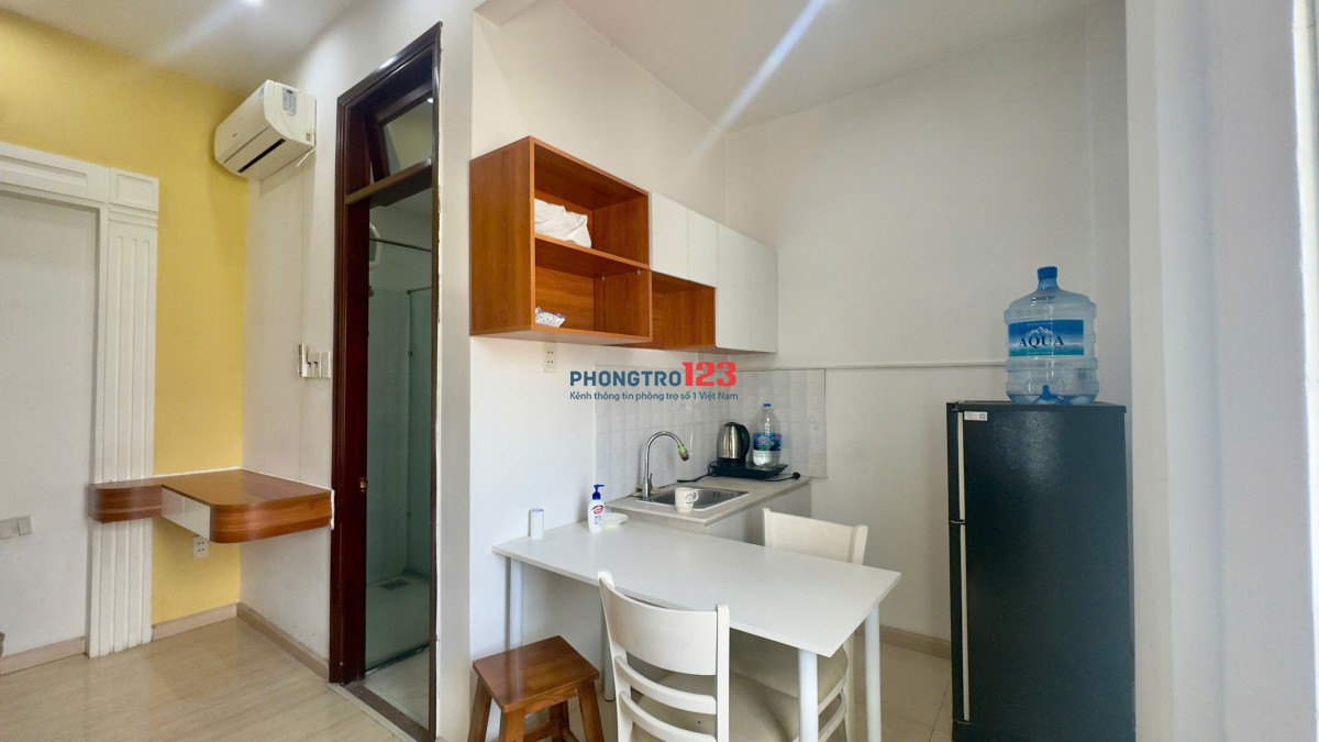 Căn Thang Máy hầm Xe - Ngay Chợ Tân Định - Công Viên Lê Văn Tám