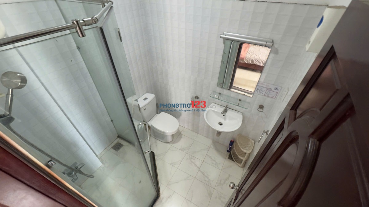 Căn Thang Máy hầm Xe - Ngay Chợ Tân Định - Công Viên Lê Văn Tám