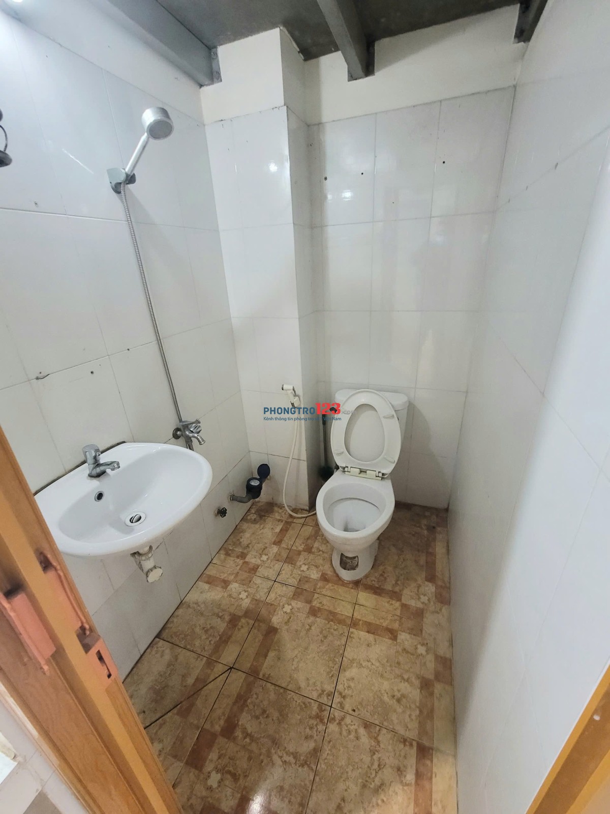 CHO THUÊ PHÒNG TRỌ GẦN CẦU VƯỢT LINH XUÂN