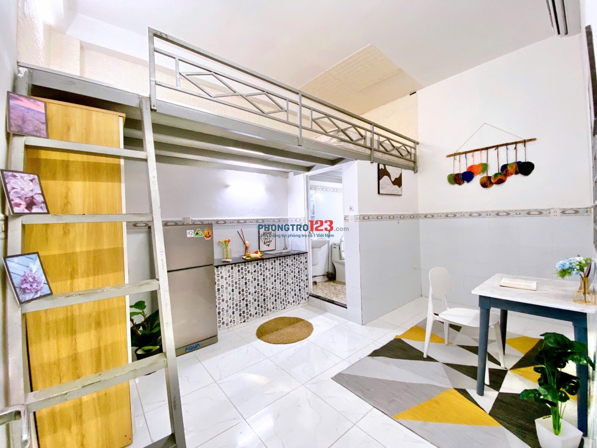 CĂN HỘ GÁC LỬNG CÓ CỬA SỔ FULL NỘI THẤT NGAY TÂN BÌNH GẦN K300