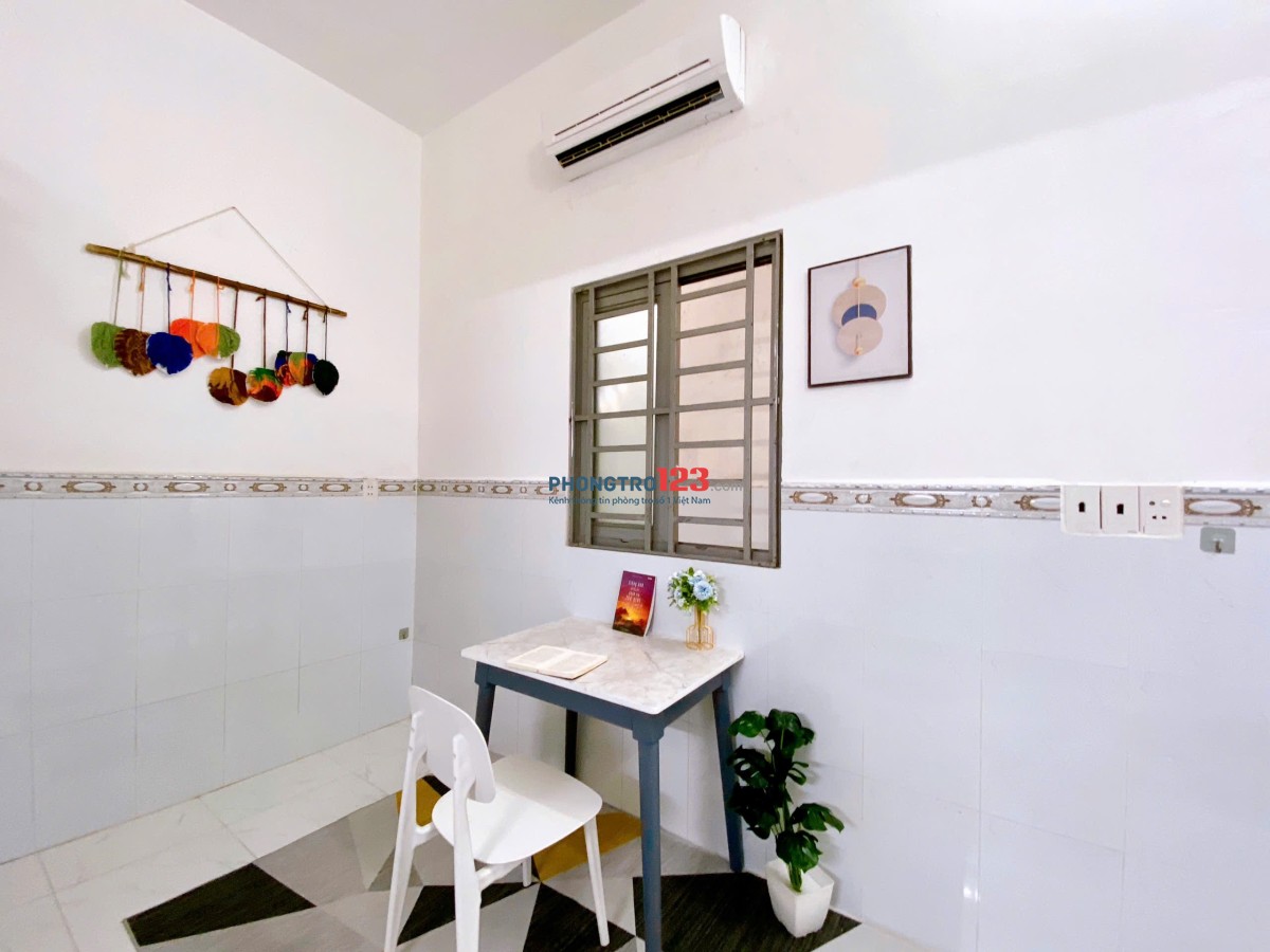 CĂN HỘ GÁC LỬNG CÓ CỬA SỔ FULL NỘI THẤT NGAY TÂN BÌNH GẦN K300