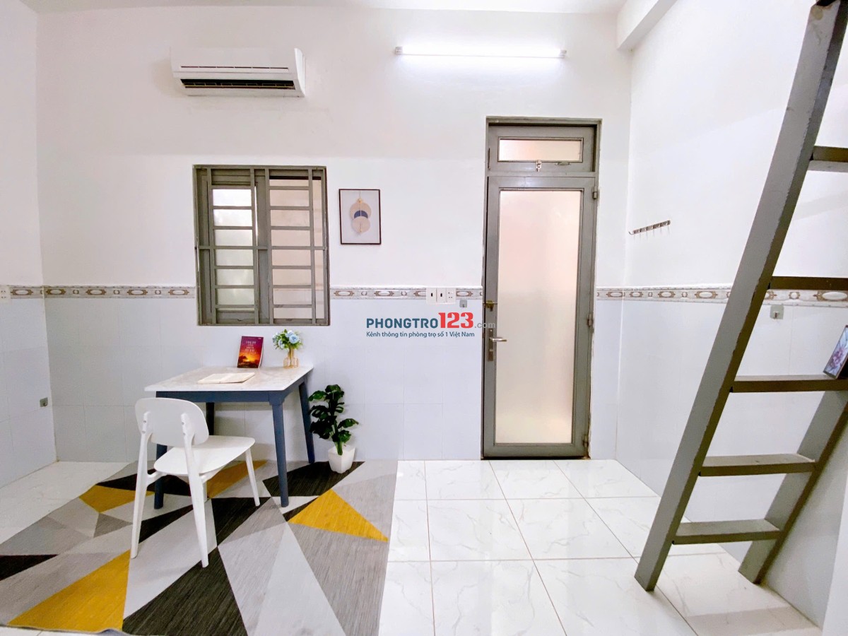 CĂN HỘ GÁC LỬNG CÓ CỬA SỔ FULL NỘI THẤT NGAY TÂN BÌNH GẦN K300