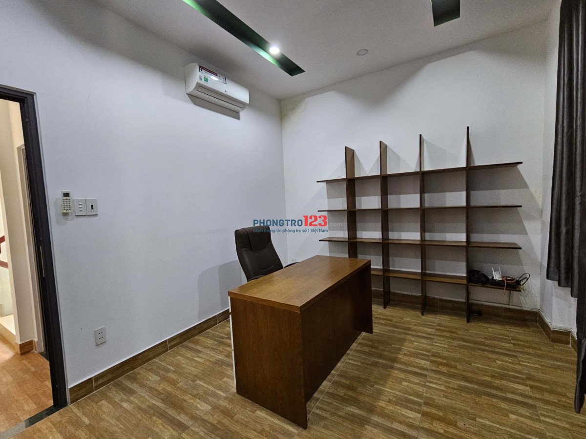 NHÀ NGUYÊN CĂN CHÍNH CHỦ FULL NỘI THẤT, 1 TRỆT 2 LẦU, HẺM XE HƠI - GẦN FPT, ĐH UFM, NTTU.