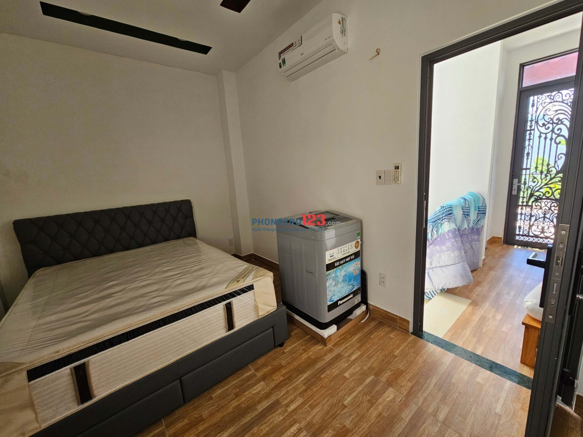 NHÀ NGUYÊN CĂN CHÍNH CHỦ FULL NỘI THẤT, 1 TRỆT 2 LẦU, HẺM XE HƠI - GẦN FPT, ĐH UFM, NTTU.