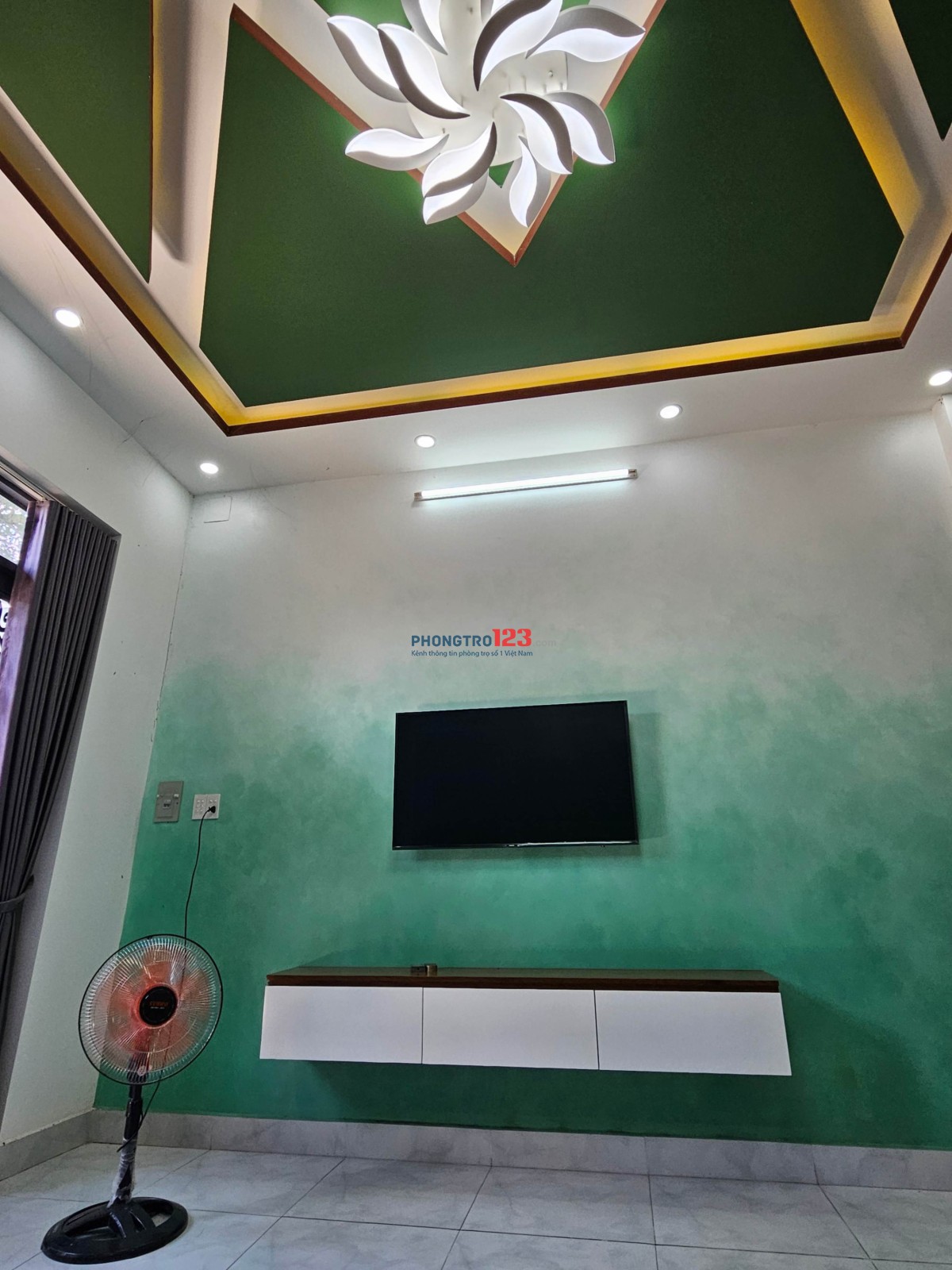 NHÀ NGUYÊN CĂN CHÍNH CHỦ FULL NỘI THẤT, 1 TRỆT 2 LẦU, HẺM XE HƠI - GẦN FPT, ĐH UFM, NTTU.