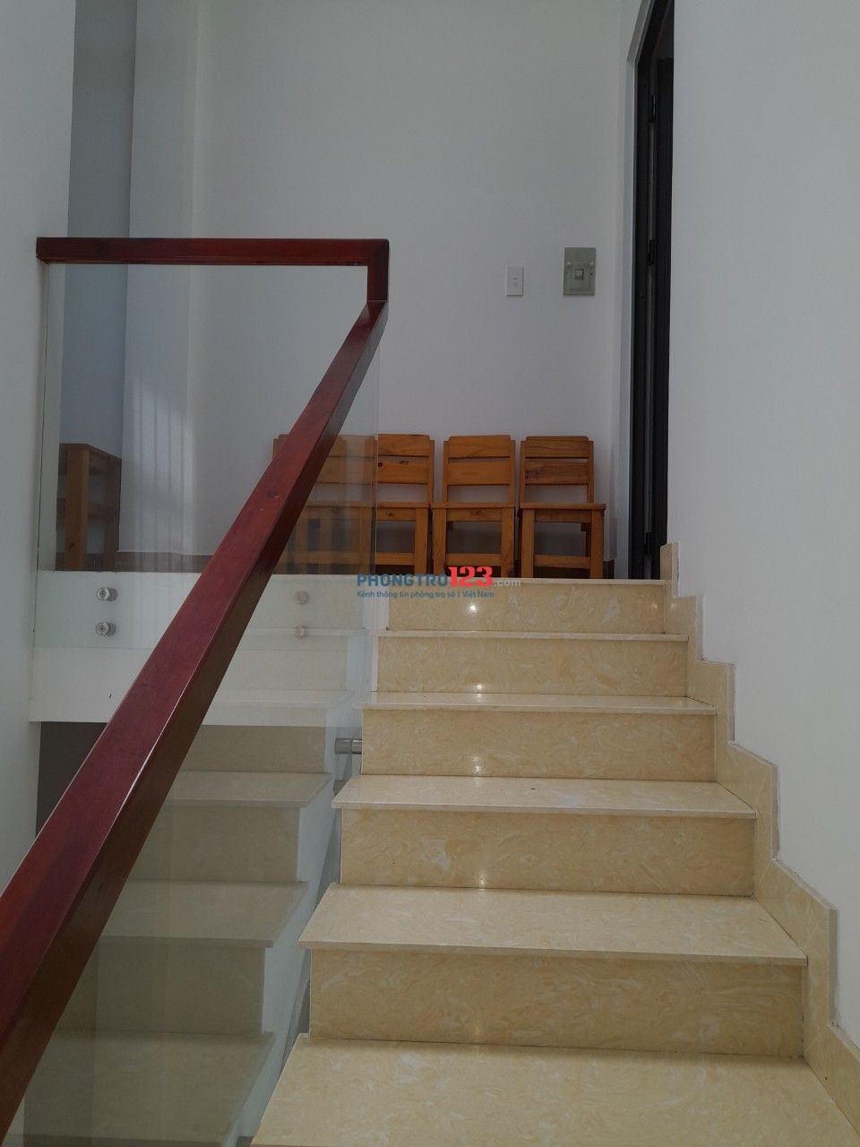 NHÀ NGUYÊN CĂN CHÍNH CHỦ FULL NỘI THẤT, 1 TRỆT 2 LẦU, HẺM XE HƠI - GẦN FPT, ĐH UFM, NTTU.