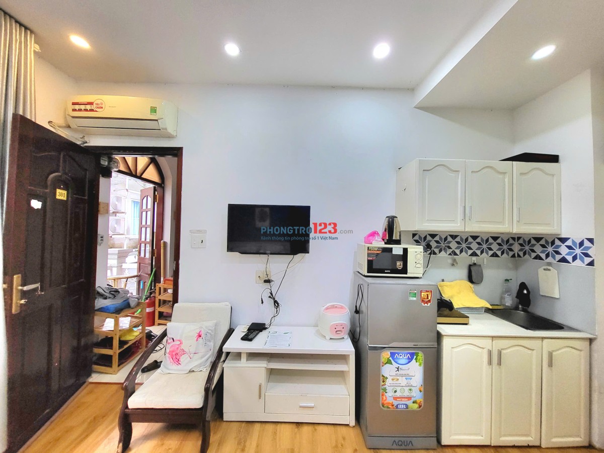 Phòng cho thuê phòng trọ cạnh Cầu Ba Son, Quận 1 – Full nội thất