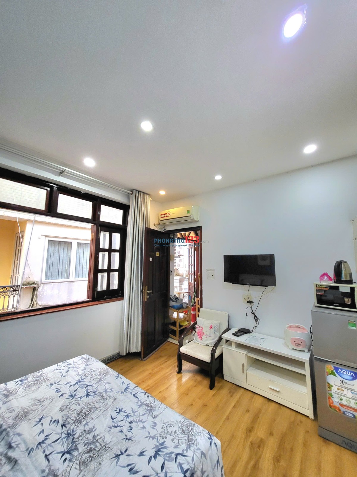 Phòng cho thuê phòng trọ cạnh Cầu Ba Son, Quận 1 – Full nội thất