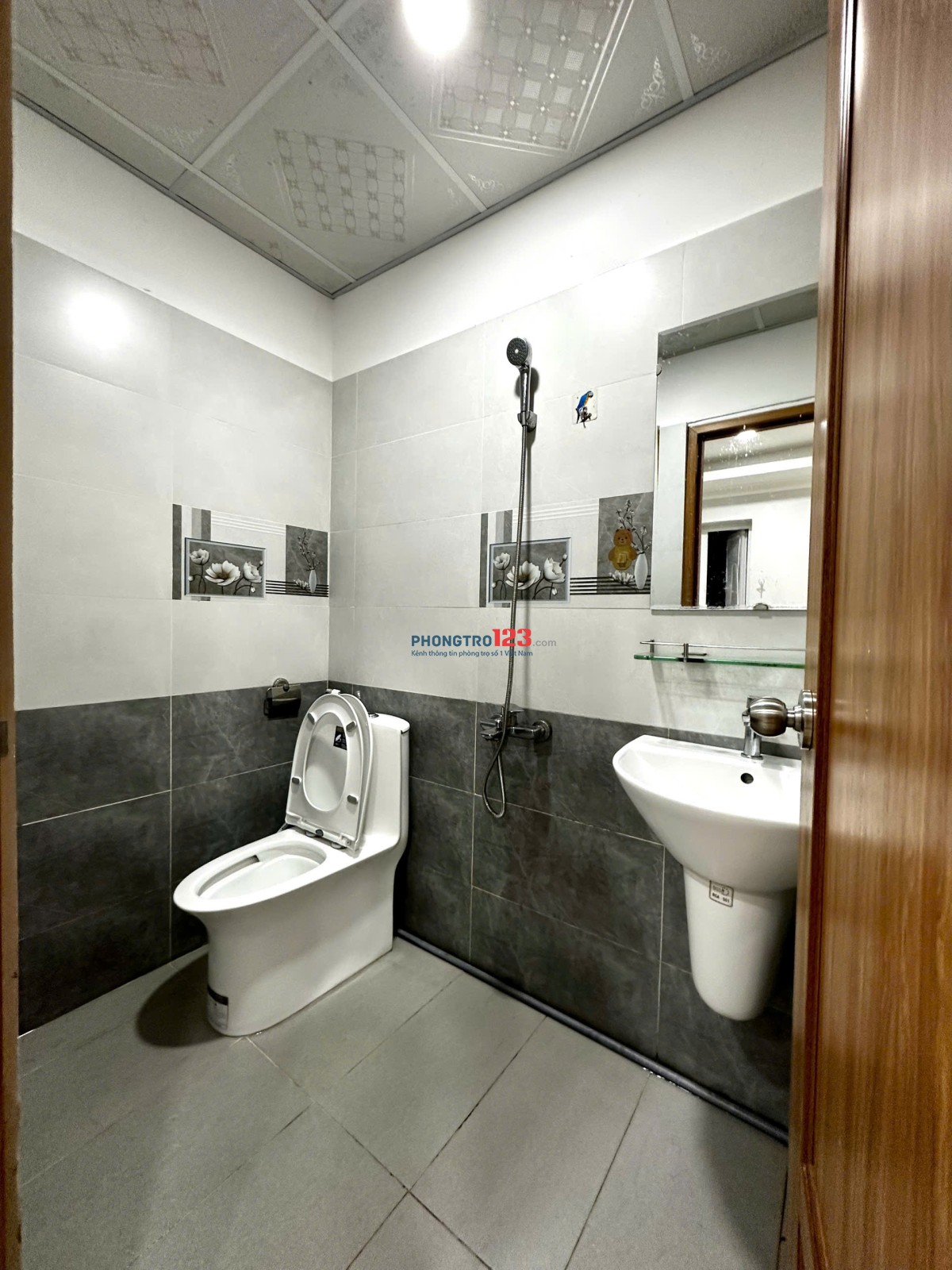 Phòng Thang Máy - Hầm Xe - Gần Bùi Viện - Ốc Đào - Tiện Qua Q3 - 4 - 10