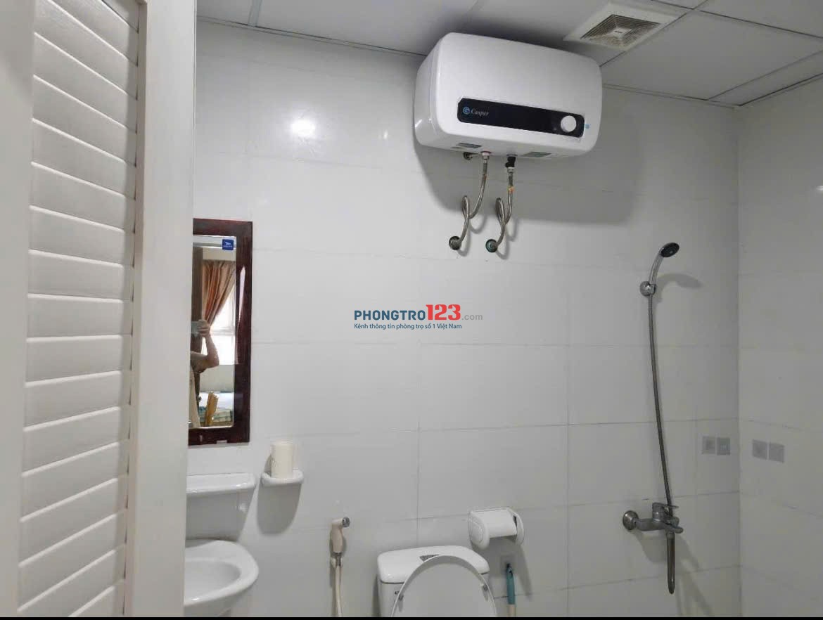 Chung cư Miếu Nổi, Vũ Huy Tân, BT: 72m2, 2p ngủ có ban công, 11tr.