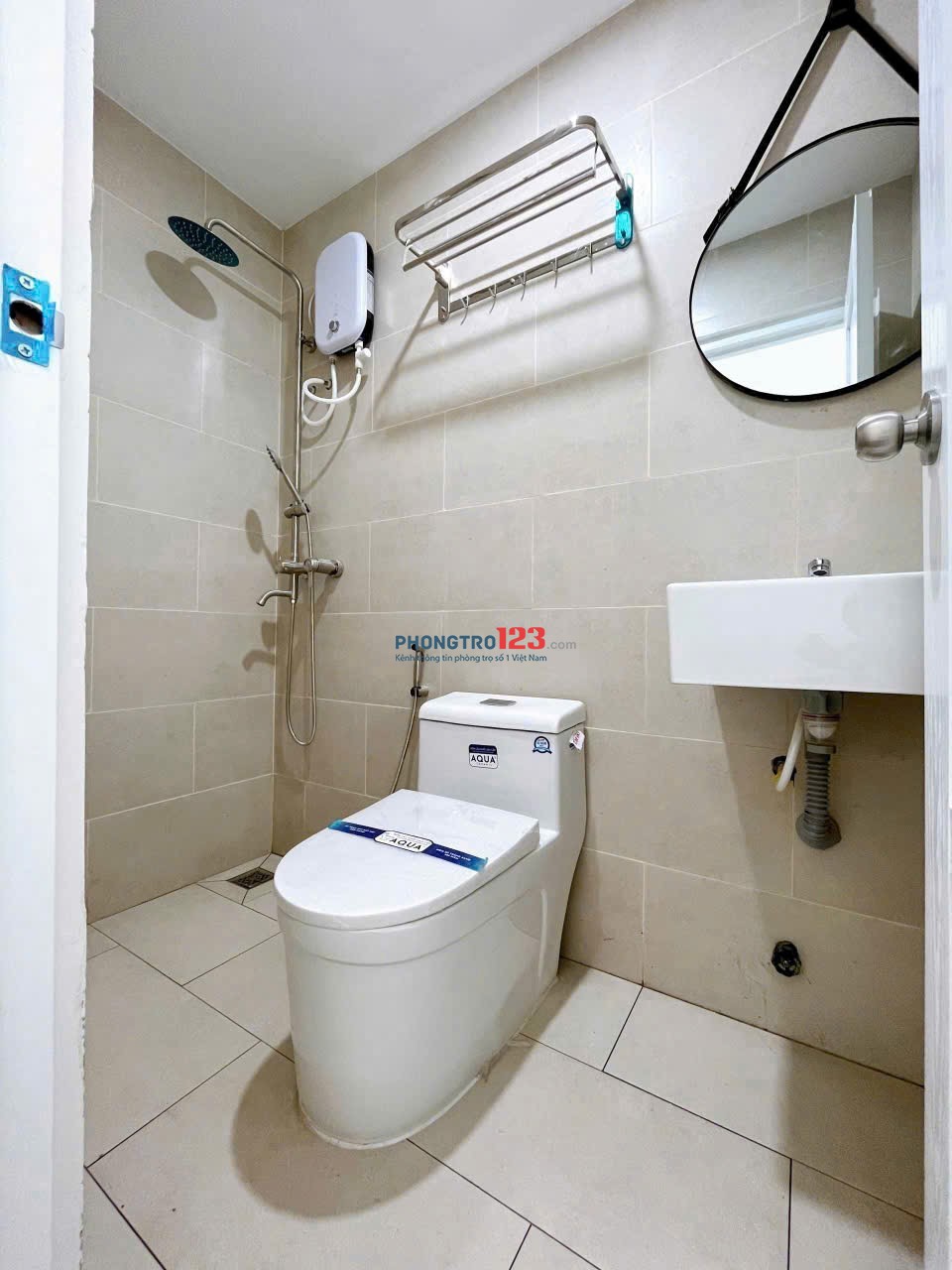 Căn hộ 28m2 2 phòng ngủ 1 phòng bếp đầy đủ nội thất mới 100% giá chỉ 4tr5