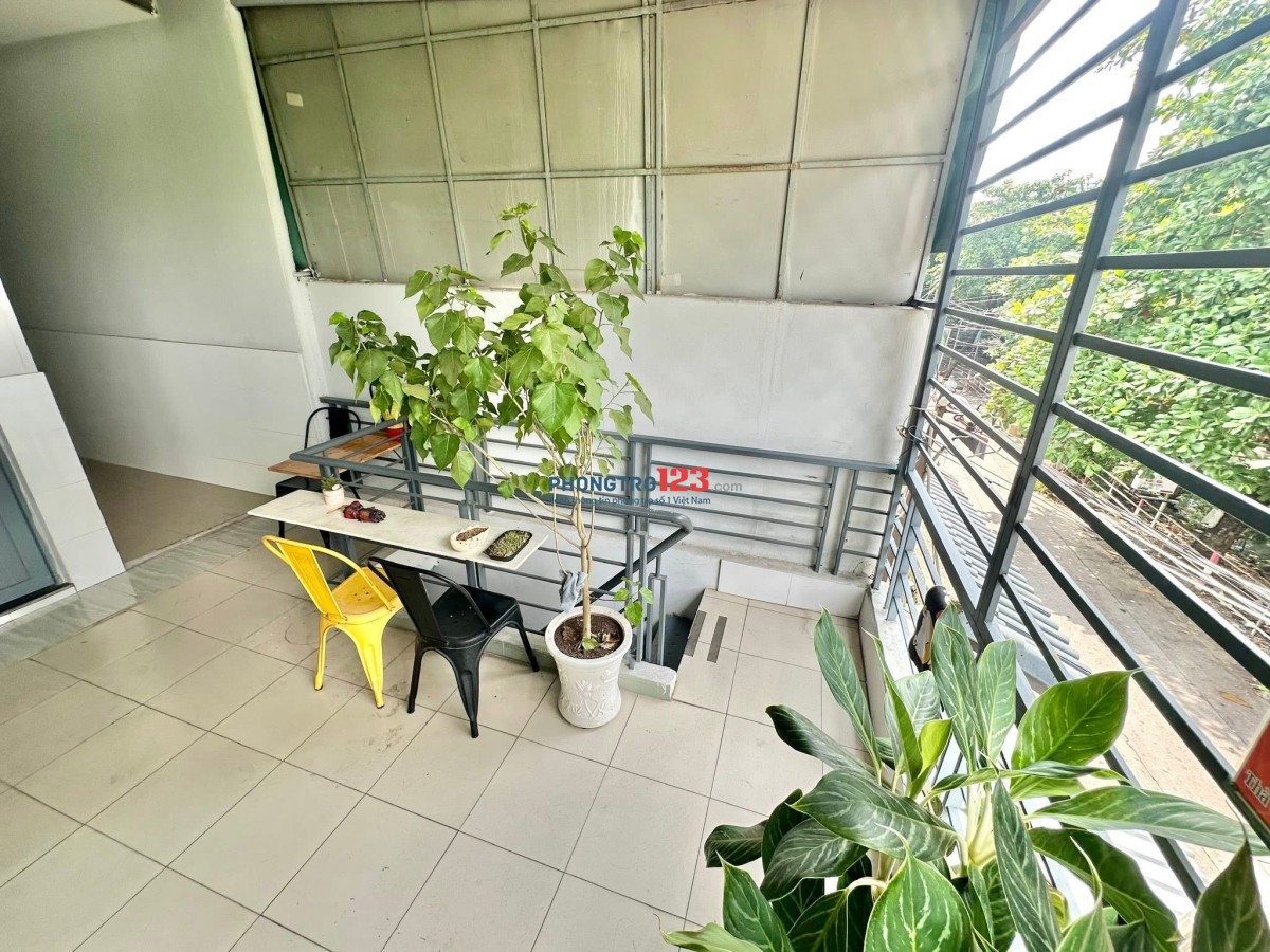 Phòng có gác giá rẻ ở 2 bạn 566/41 Nguyễn Thái Sơn p5 Gò Vấp gần Đại Học Văn Lang