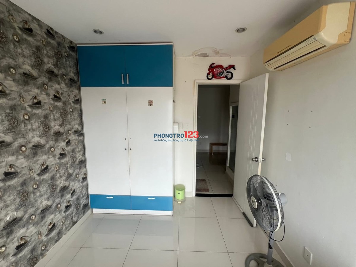 Tìm 1 nam ở ghép Sát bên ĐH Kính Tế, ĐH Văn Hiến