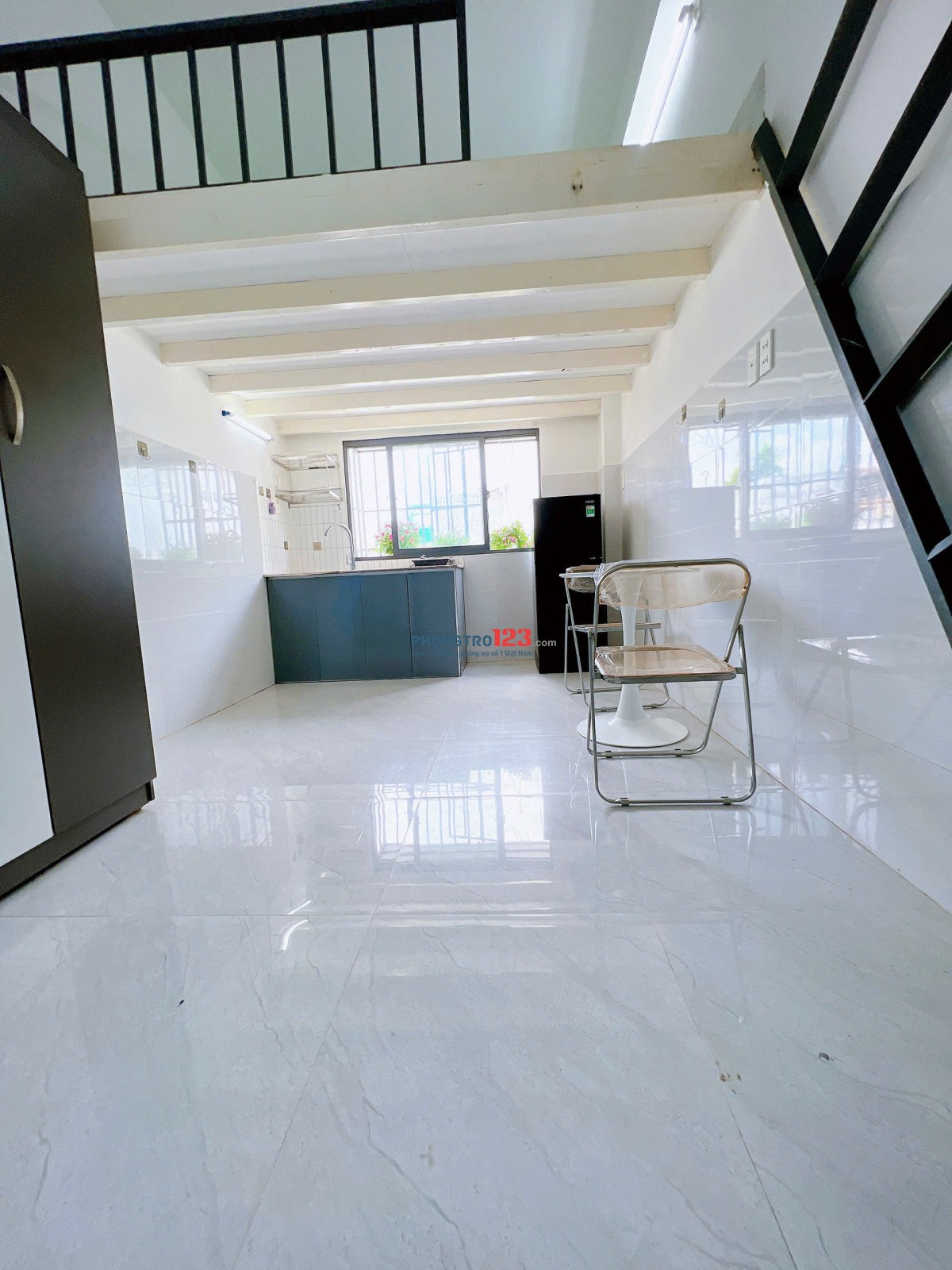 KHAI TRƯƠNG PHÒNG CÓ GÁC 45m2 CỬA SỔ THOÁNG SÁNG Ở THÍCH QUẢNG ĐỨC, QUẬN PHÚ NHUẬN GẦN Q3,Q1