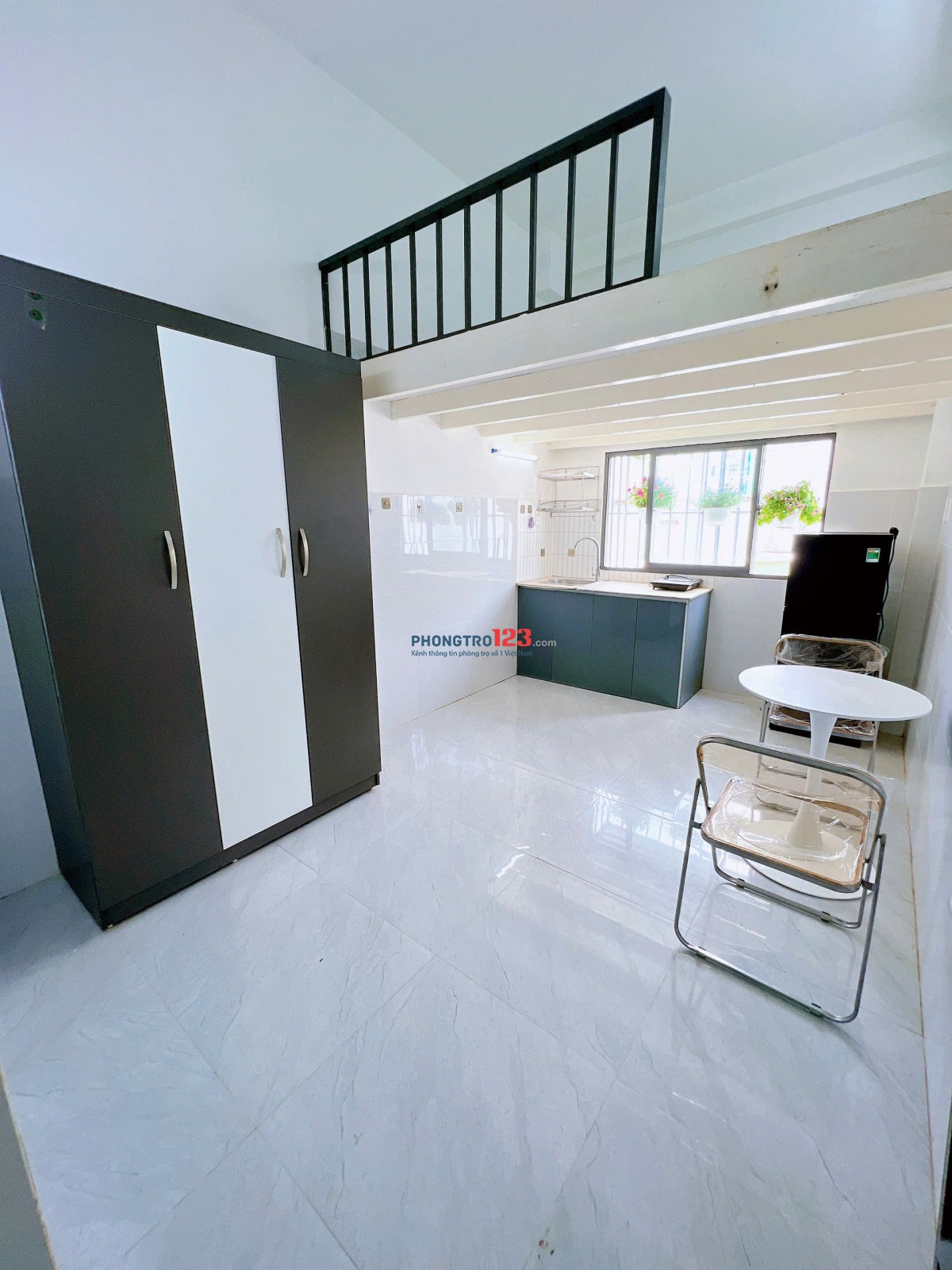 KHAI TRƯƠNG PHÒNG CÓ GÁC 45m2 CỬA SỔ THOÁNG SÁNG Ở THÍCH QUẢNG ĐỨC, QUẬN PHÚ NHUẬN GẦN Q3,Q1