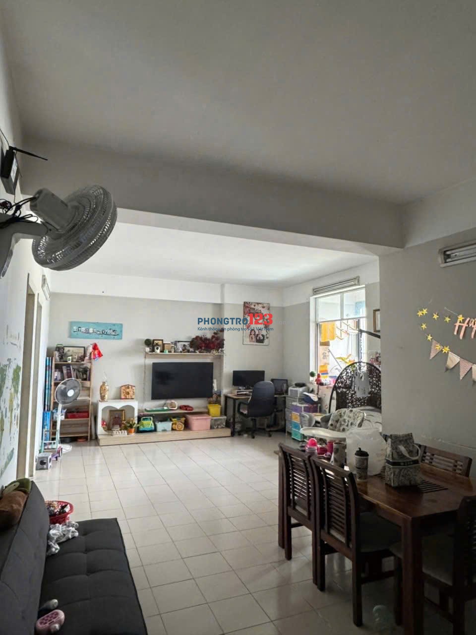 Chung cư Phan Xích Long, P7, PN: 2p ngủ, full NT, giá 11tr/th