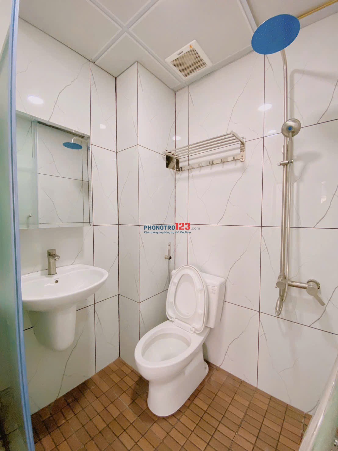 PHÒNG TRỌ FULL NỘI THẤT BAN CÔNG RỘNG NGUYỄN VĂN ĐẬU,PHÚ NHUẬN