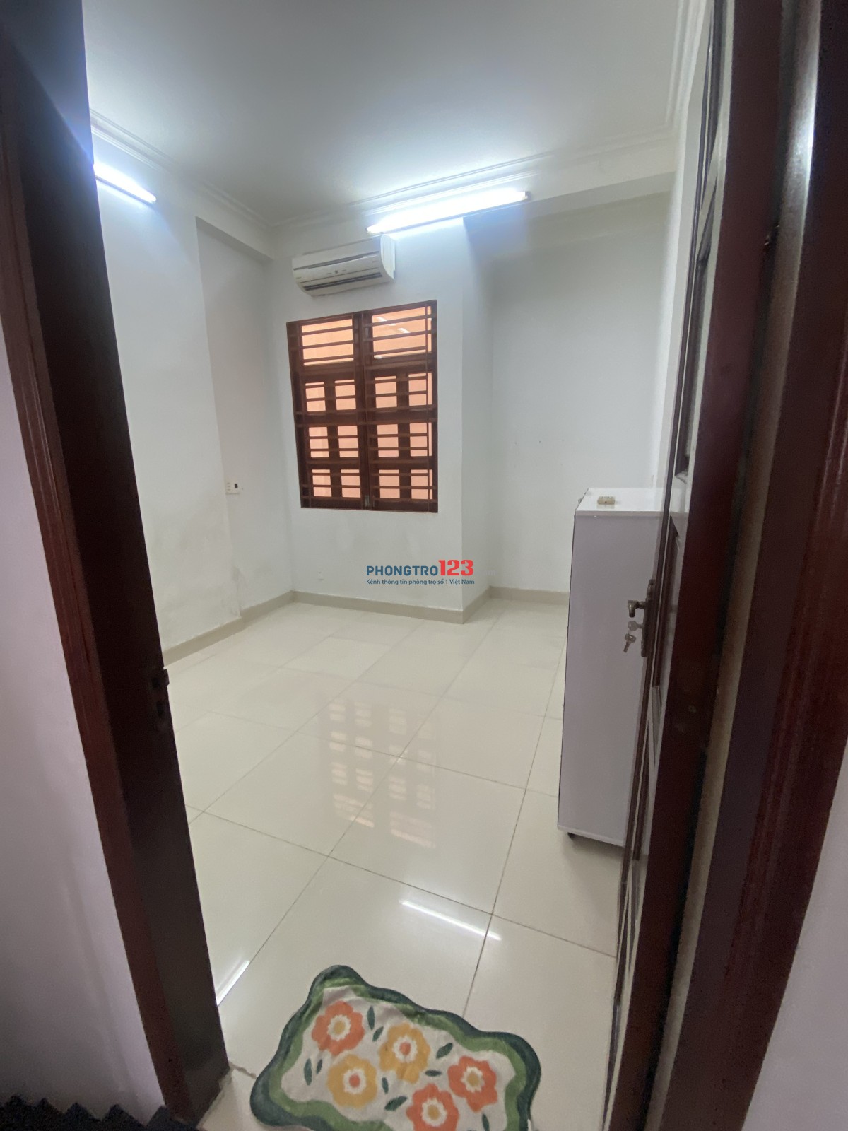 Cho nữ thuê phòng trọ trung tâm Q10, sử dụng tiện ích nhà nguyên căn, không ở chung với chủ