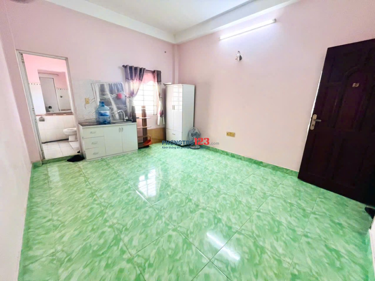 PHÒNG TRỌ 2TR8 HUỲNH THỊ HAI - GẦN CÔNG VIÊN PHẦN MỀM QUANG TRUNG