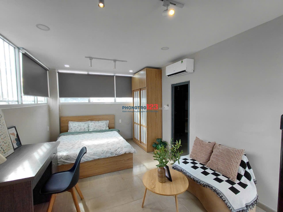 PHÒNG FULL NỘI THẤT CỬA SỔ LỚN GẦN CHỢ BÀ CHIỄU GIÁP Q1 PHÚ NHUẬN