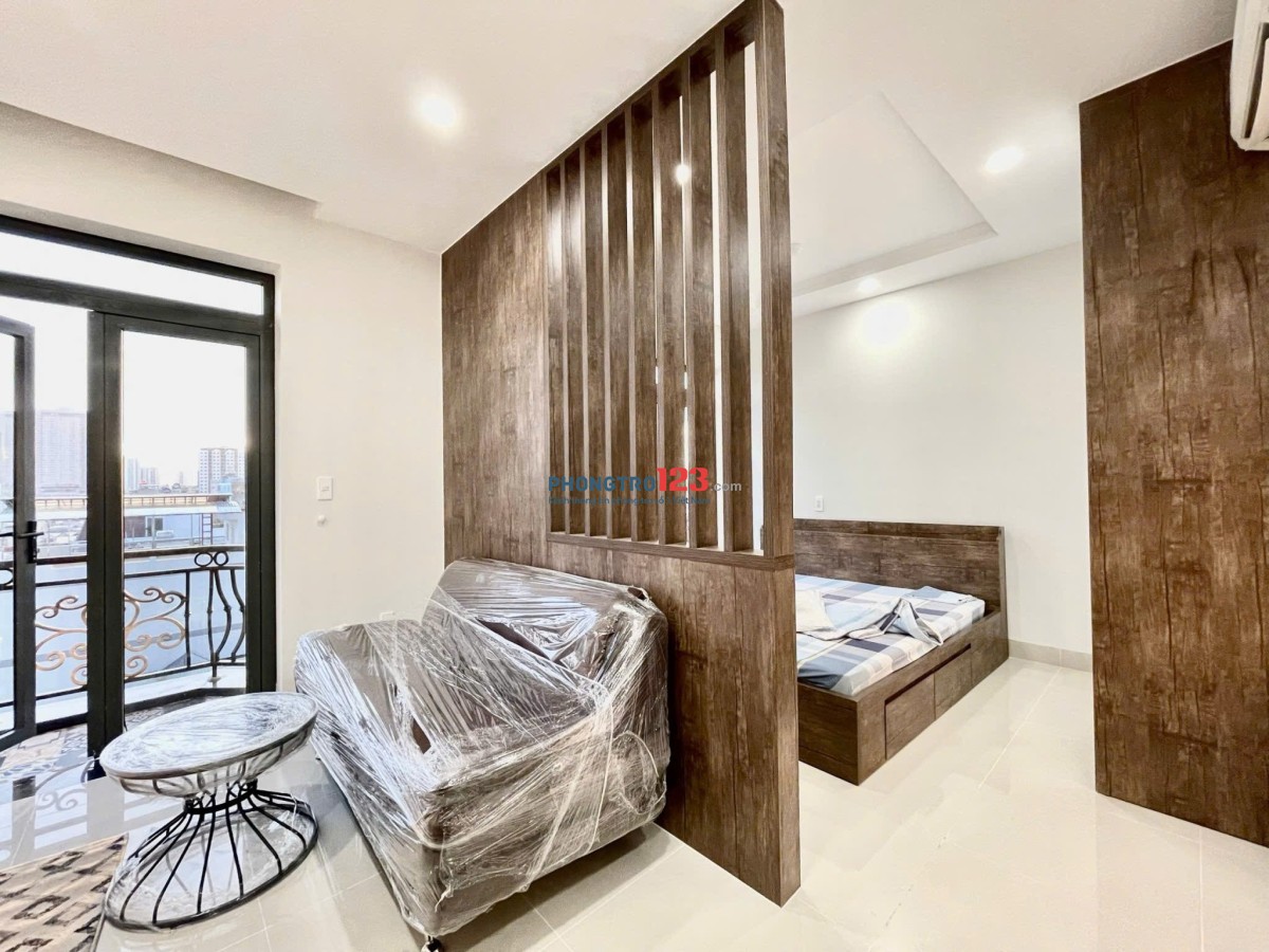 PHÒNG ĐẸP GIÁ TỐT Ở QUẬN 7 – BAN CÔNG CHILL, FULL NỘI THẤT