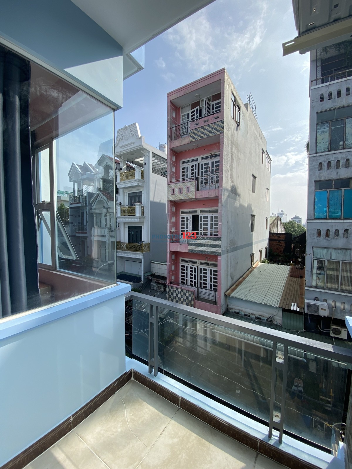 CĂN HỘ DỊCH VỤ 1PN 40M2 CHO THUÊ CHỈ 5,5TR/THÁNG DỌN VÀO Ở NGAY - ĐƯỜNG LÊ VĂN QUỚI