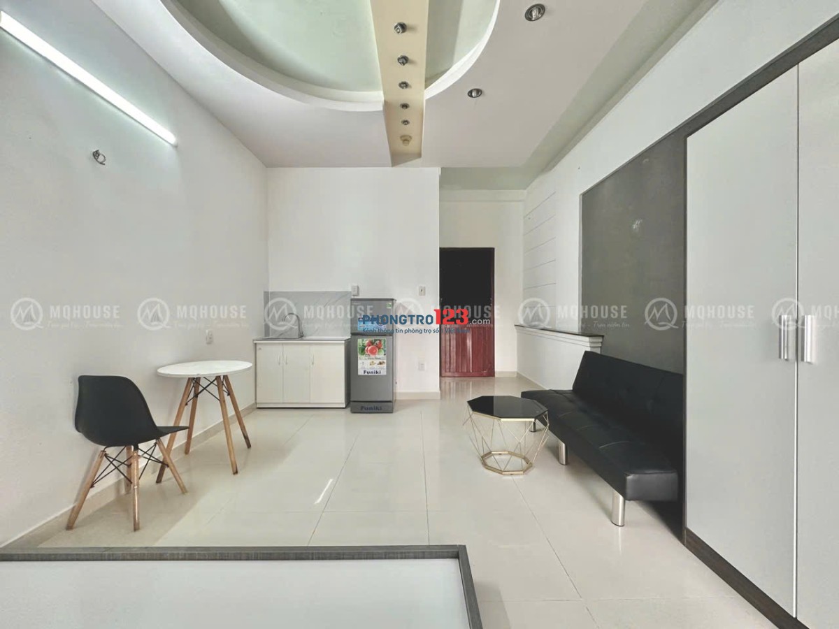 PHÒNG TRỌ NGAY NGÃ TƯ BỐN XÃ TÂN PHÚ - CÓ BAN CÔNG