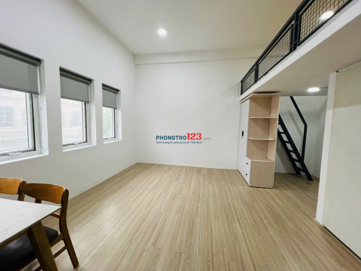 Phòng trọ 1 trệt 1 lầu full nội thất, Cực rộng ở được 3 - 4 người, gần ngã tư Mai Chí Thọ