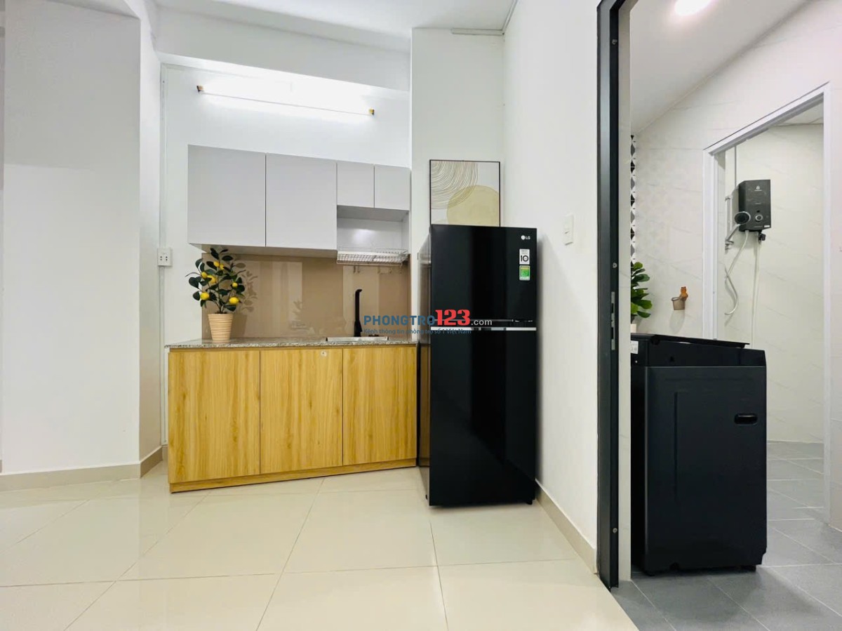 1PN full nội thất tách bếp mà giá chỉ hơn 6tr 1 tí xíu nằm ngay trung tâm Phú Nhuận