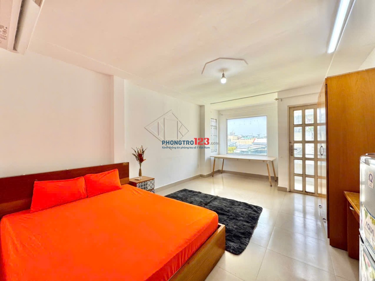 PHÒNG BAN CÔNG FULL NT NGAY ĐÀO DUY ANH