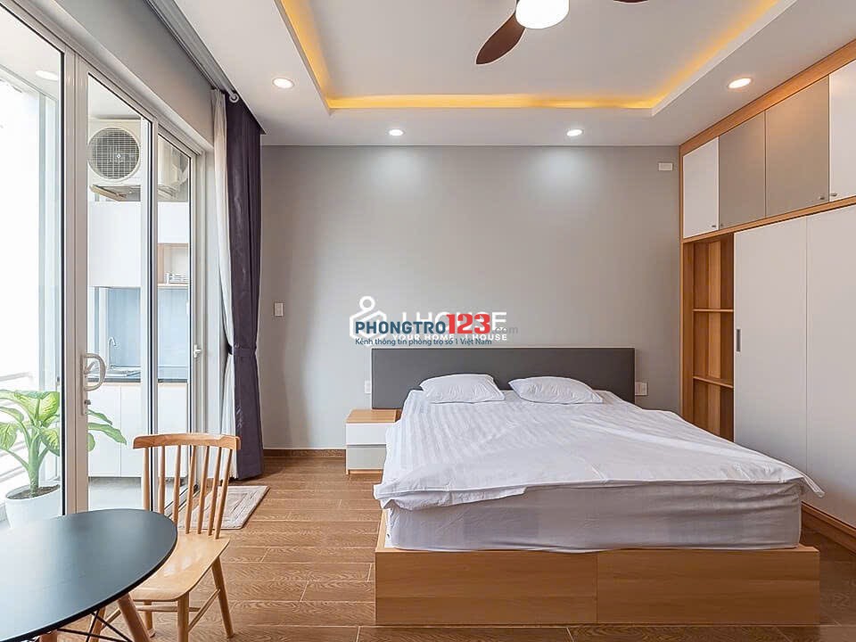 CĂN HỘ 1PN BALCONY FULL NỘI THẤT GẦN GA 3T, CV HOÀNG VĂN THỤ, SÂN BAY TSN, ETOWN CH