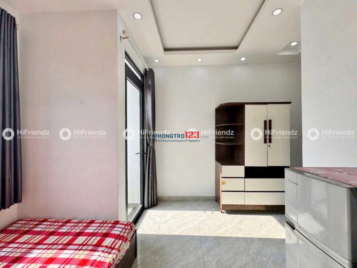Phòng full nội thất – ban công thoáng – thang máy hiện đại ngay Quách Hữu Nghiêm Tân Phú