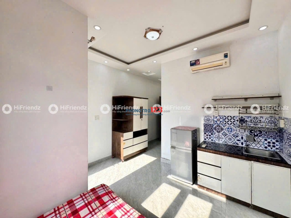 Phòng full nội thất – ban công thoáng – thang máy hiện đại ngay Quách Hữu Nghiêm Tân Phú