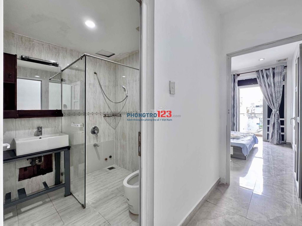 CĂN HỘ 1 PHÒNG NGỦ TÁCH BẾP BAN CÔNG 45m2 - MÁY GIẶT RIÊNG - KHU ETOWN CỘNG HOÀ TÂN BÌNH