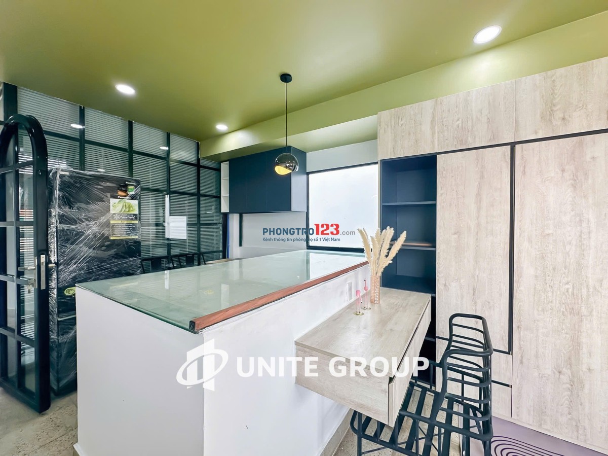 STUDIO TRỐNG SẴN FULL NỘI THẤT - THANG MÁY - BAN CÔNG - THOÁNG MÁT.