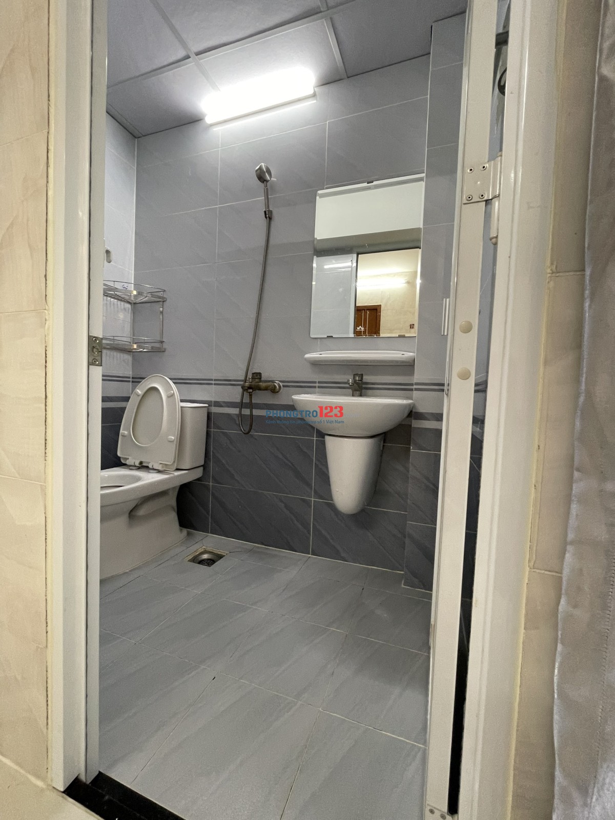 CHÍNH CHỦ - CHO THUÊ PHÒNG TRỌ MỚI XÂY NGAY NHÀ GA T3-TSN