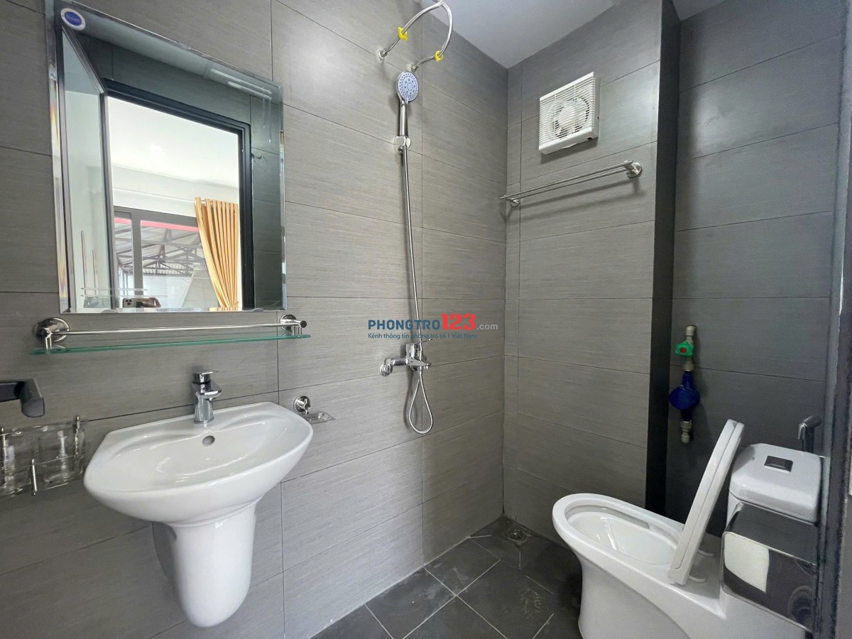 Tòa CHMN mới khai trương còn trống 2p