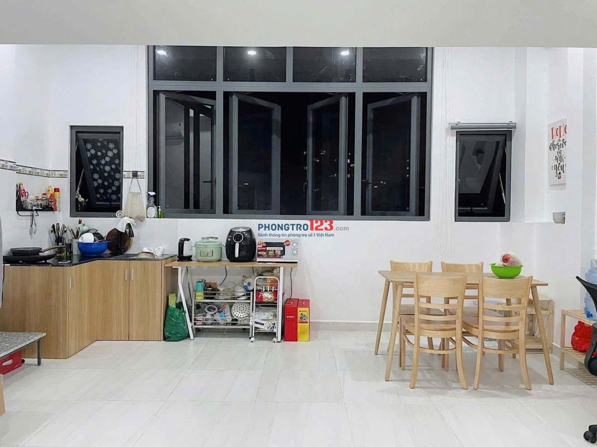 PHÒNG TRỌ DUPLEX SIÊU RỘNG, CỬA SỔ, TRUNG TÂM Q7, ƯU ĐÃI 500K!!!, QUA LOTTE, TDTU, Q4, Q1 CHỈ 5P!!!